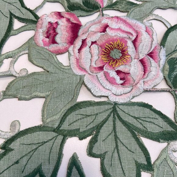 Floral Embroidered Table cloth Topper With Pink Roses & Green Leaves cutwork - Picture 5 of 8